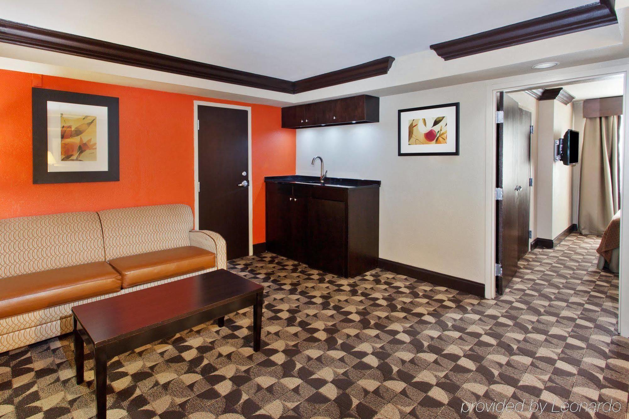 Delta Hotels By Marriott Columbia Northeast Exterior photo